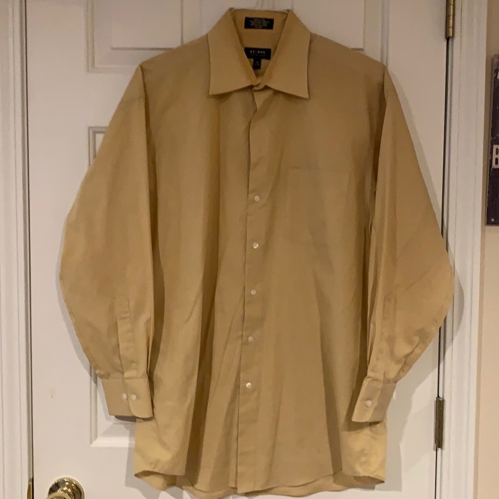 Men’s Axcess collar shirt down 16. 32/33 light gold color